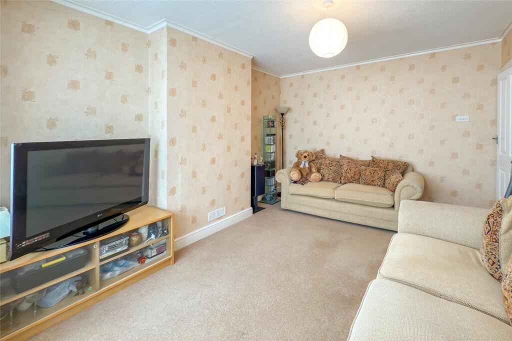 Additional image 15 of Pondfield Crescent, St. Albans, Hertfordshire, AL4