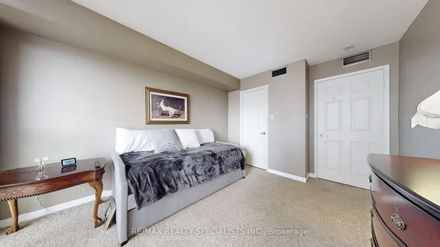 Additional image 26 of 45 Kingsbridge Garden Circ Unit 2008