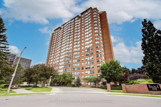 1270 Maple Crossing Blvd Unit 306