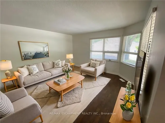 房产图片 6 - 1 Szollosy Circ