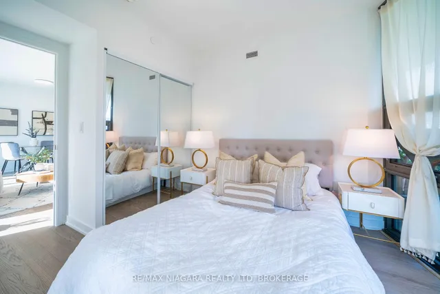 Additional image 26 of 11 Wellesley St Unit 1105