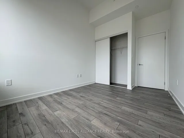 Additional image 8 of 1005 Dundas St Unit 146