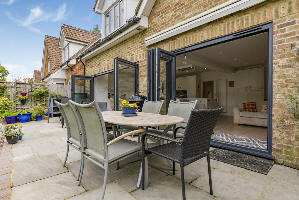 Additional image 7 of Bucknalls Drive, Bricket Wood, St. Albans, Hertfordshire, AL2