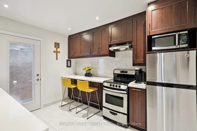 Additional image 11 of 130 Lansdowne Ave