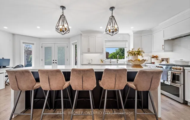 Additional image 25 of 4231 Highgate Cres