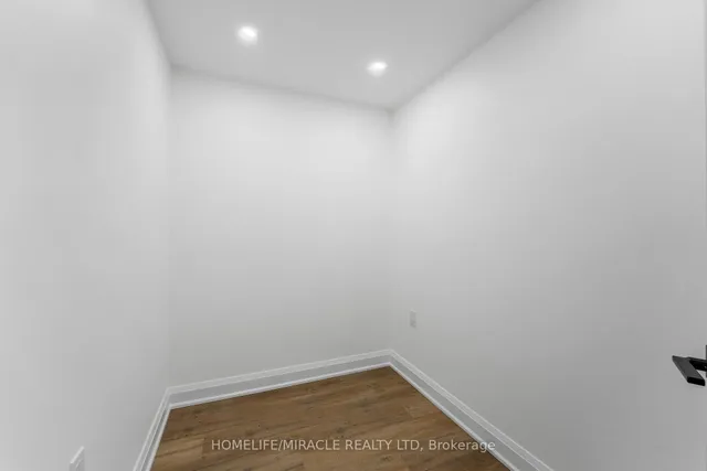 Additional image 38 of 18 Knightsbridge Rd Unit 2605