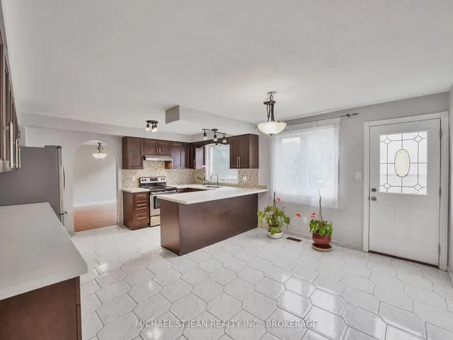 Additional image 12 of 99 Regent Ave