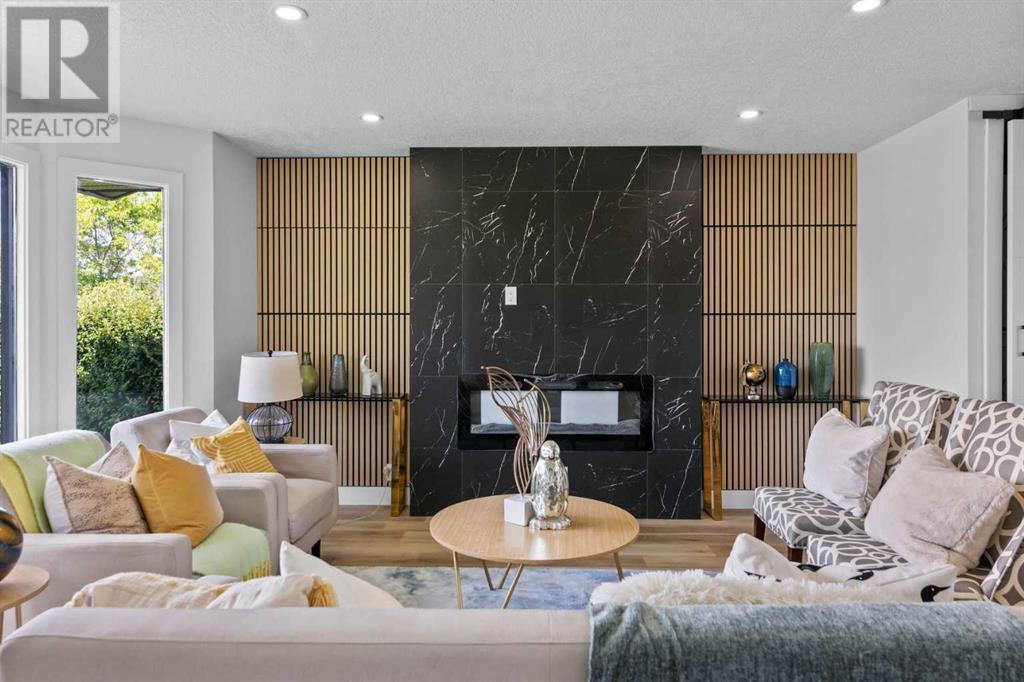 423 Pinewind Road NE|Calgary, Alberta T1Y2M8