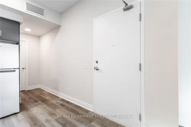 房产图片 4 - 261 KING街 301单元 - 3A