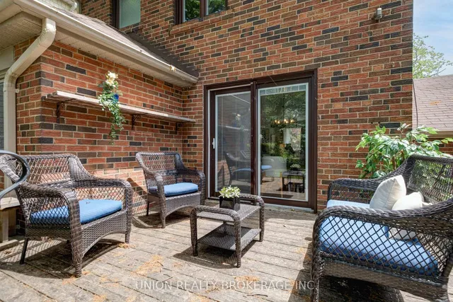 Additional image 16 of 16 Fallingbrook Rd