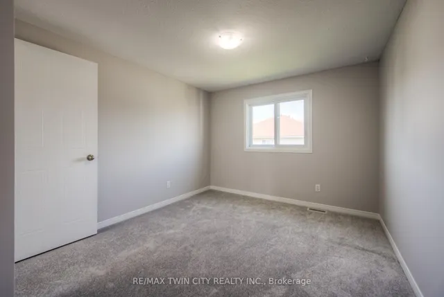 Additional image 18 of 27 Hackberry St