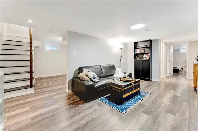 Additional image 22 of 584 Krug St