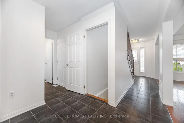 房产图片 36 - 319 麦克杜格尔交汇处