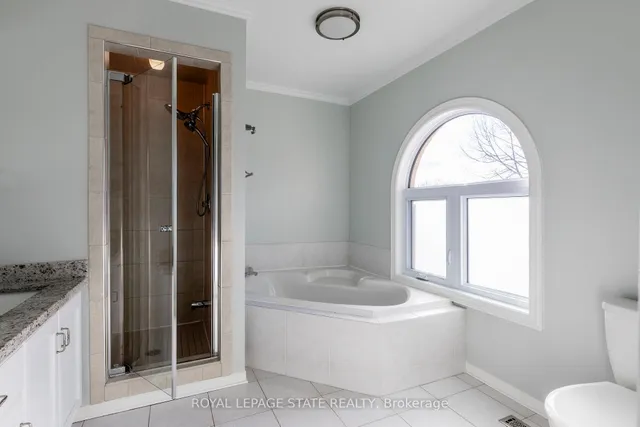 Additional image 28 of 35 Banbury Dr