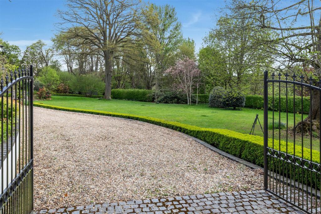 Additional image 22 of Tewin Water, Welwyn