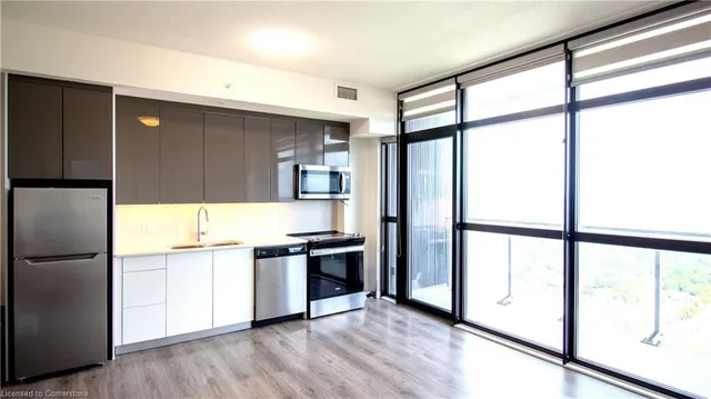 Additional image 9 of 60 Frederick St Unit 3414