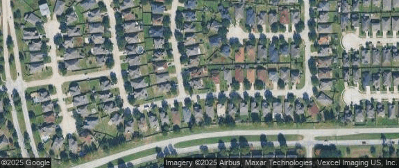 8902 York Hollow Ln, Houston, TX 77044
