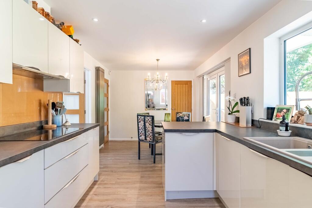 Additional image 4 of Tennyson Road, Harpenden, Hertfordshire, AL5