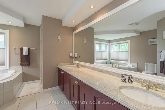 Additional image 30 of 12 Barr Cres