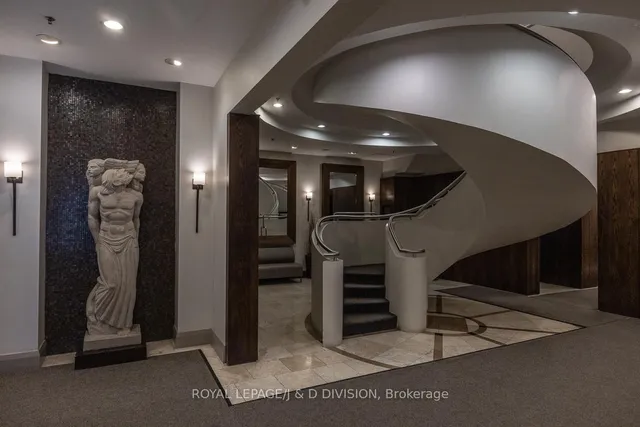 Additional image 22 of 438 Richmond St Unit 610