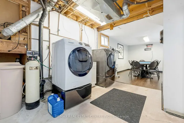 Additional image 28 of 292 Randall Cres