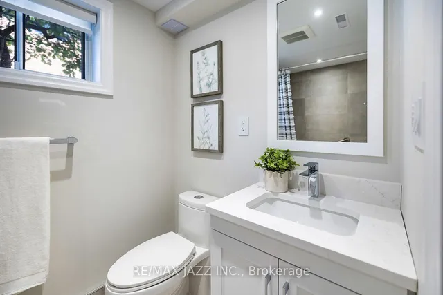 Additional image 34 of 54 Bartel Dr