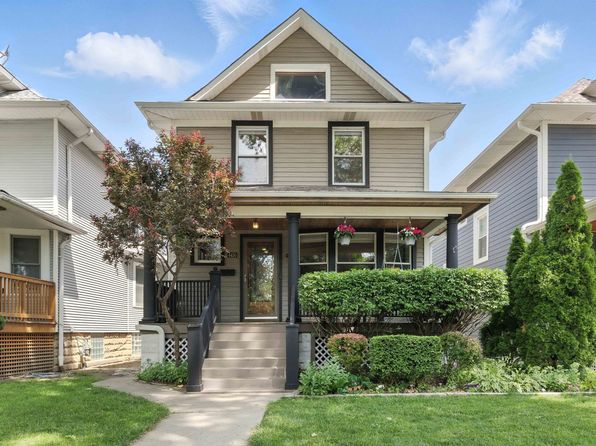 4450 W Byron St, Chicago, IL 60641
