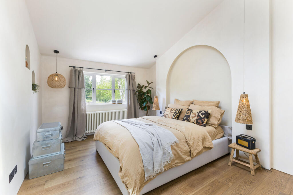 Additional image 7 of The Broadway, Wheathampstead, AL4