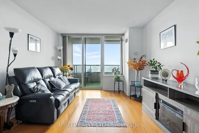 61 Town Centre Crt Unit 1610