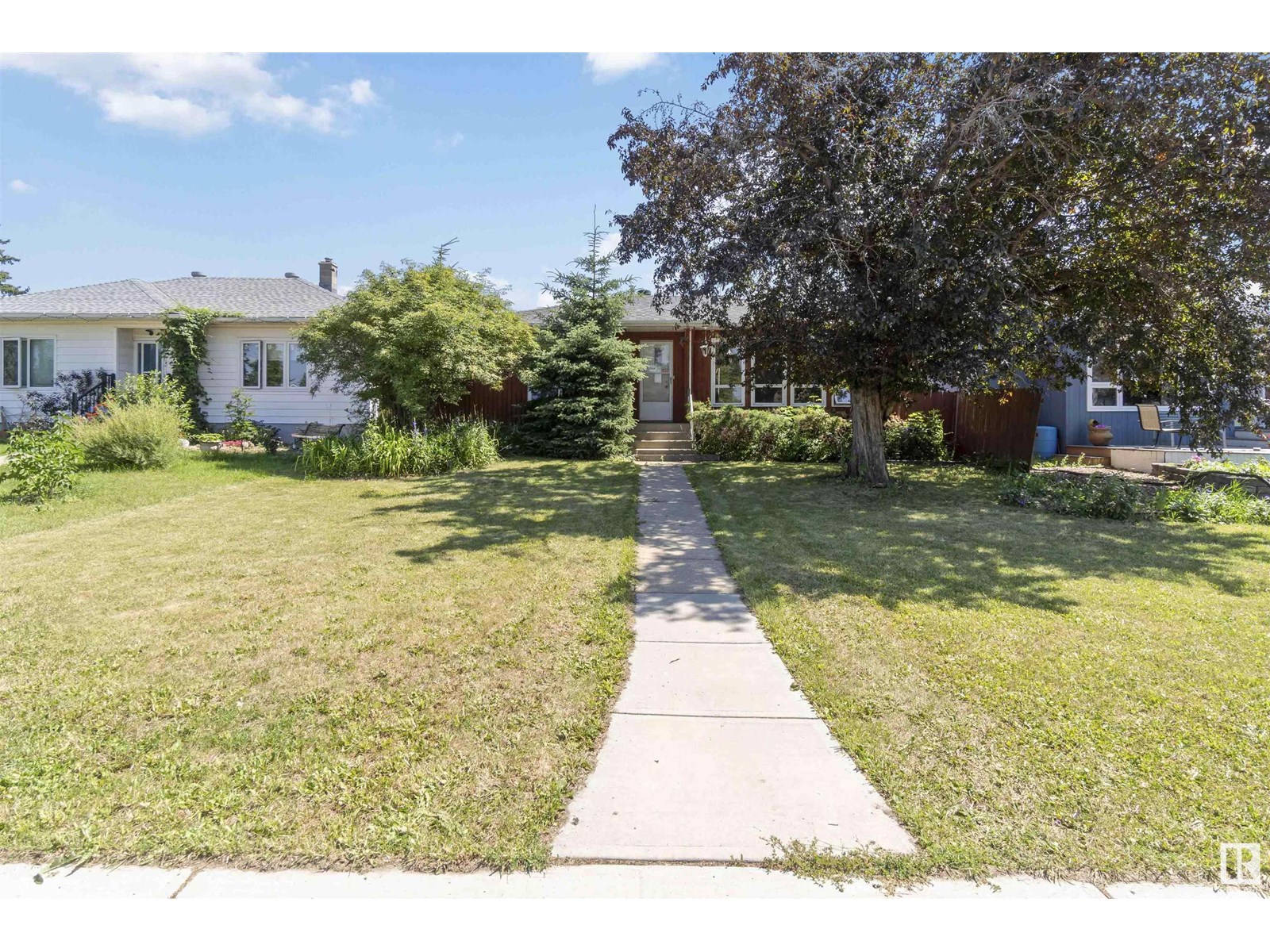 10951 118 ST NW|Edmonton, Alberta T5H3P1