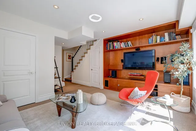 Additional image 21 of 134 Edgewood Ave