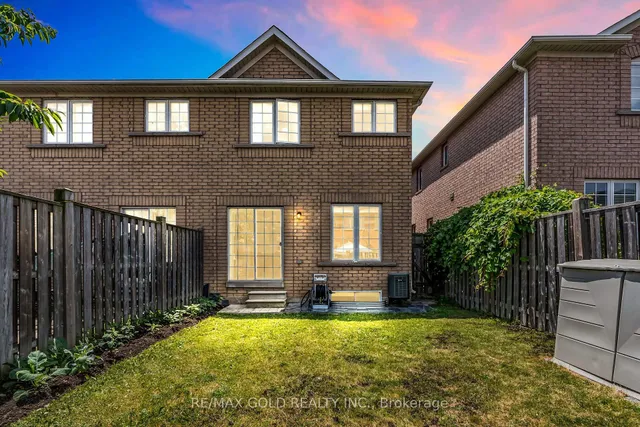 Additional image 2 of 144 Crystalview Cres