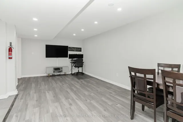 Additional image 32 of 35 Burtonwood Cres