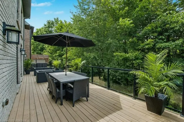 Additional image 32 of 12-258 Edgewater Cres