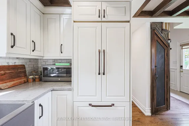 Additional image 10 of 36 Lake Shore Dr