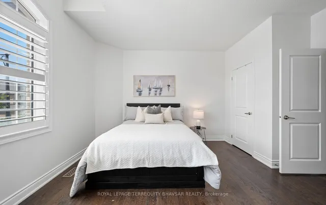 Additional image 34 of 48 Bansbury Circ