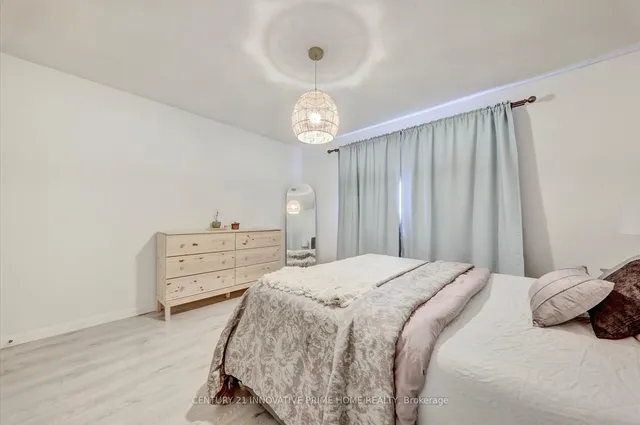 Additional image 24 of 79 Coyote Cres