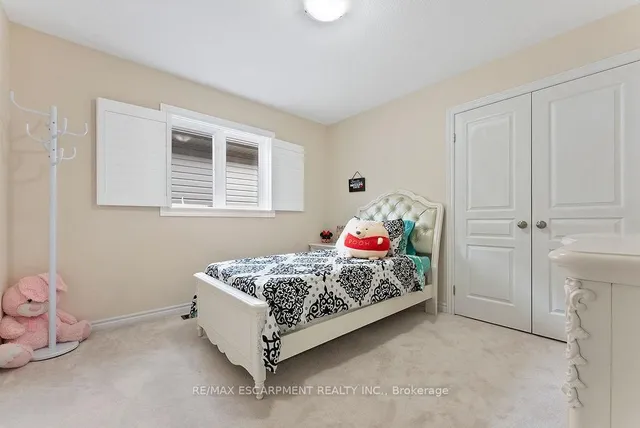 Additional image 33 of 67 Bellroyal Cres