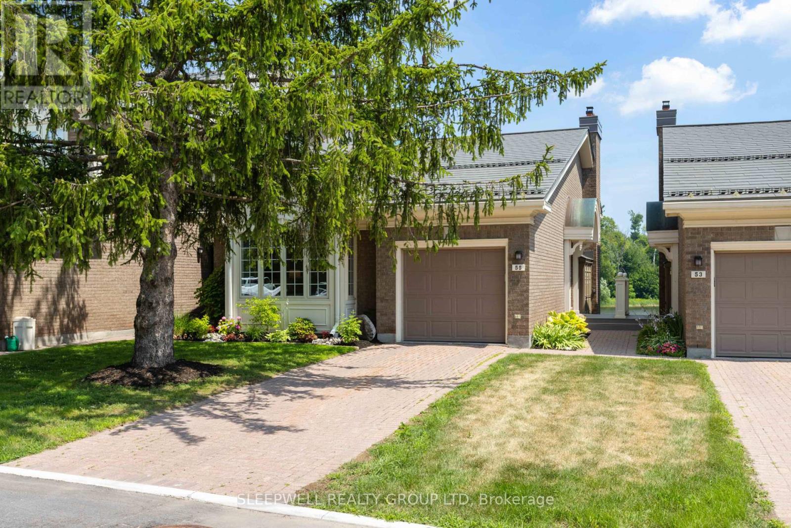 55 WATERFORD DRIVE|Ottawa, Ontario K2E7V4