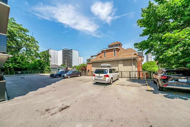 Additional image 37 of 81 Charlton Ave Unit 702