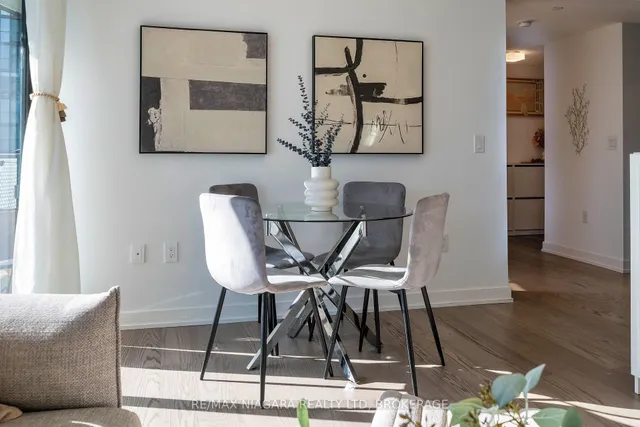 Additional image 19 of 11 Wellesley St Unit 1105