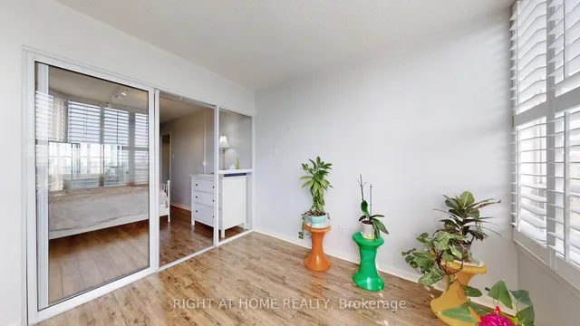 Additional image 28 of 1121 Steeles Ave Unit PH202