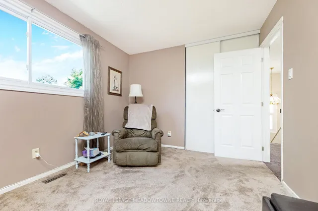 Additional image 8 of 13 Blueridge Sq