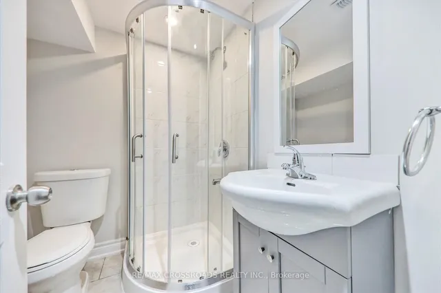 Additional image 33 of 31 Benlight Cres