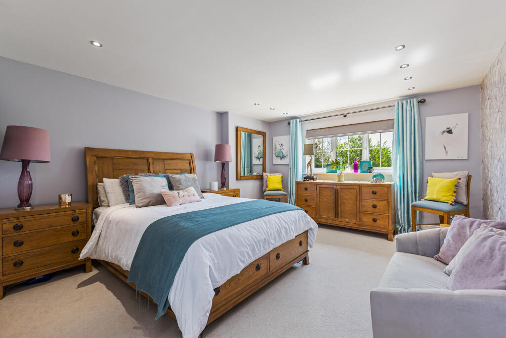 Additional image 11 of Sevenacres, Welwyn, AL6