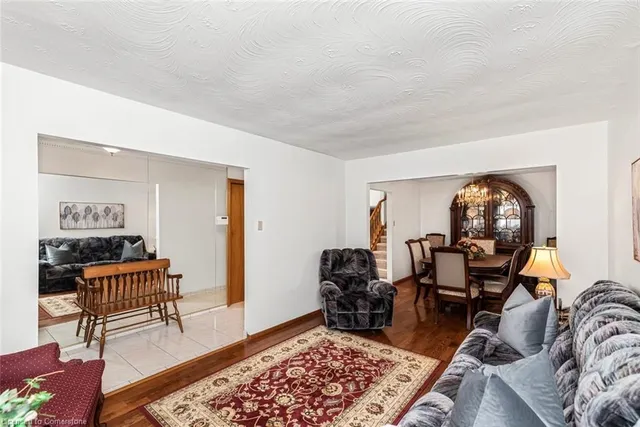 Additional image 6 of 9 Mark Pl