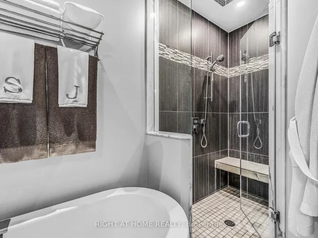 Additional image 18 of 64 Brock Ave