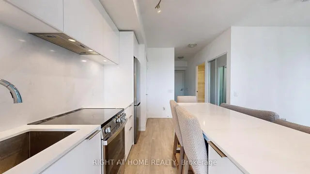 房产图片 21 - 70 Annie Craig Dr 单元 2703