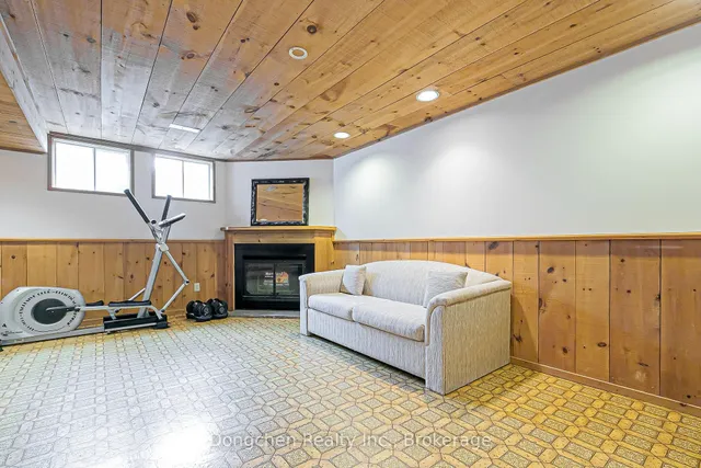 Additional image 45 of 94 Mossbrook Cres