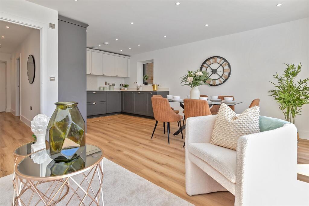 Additional image 3 of Birchmead Close, New Greens, St. Albans